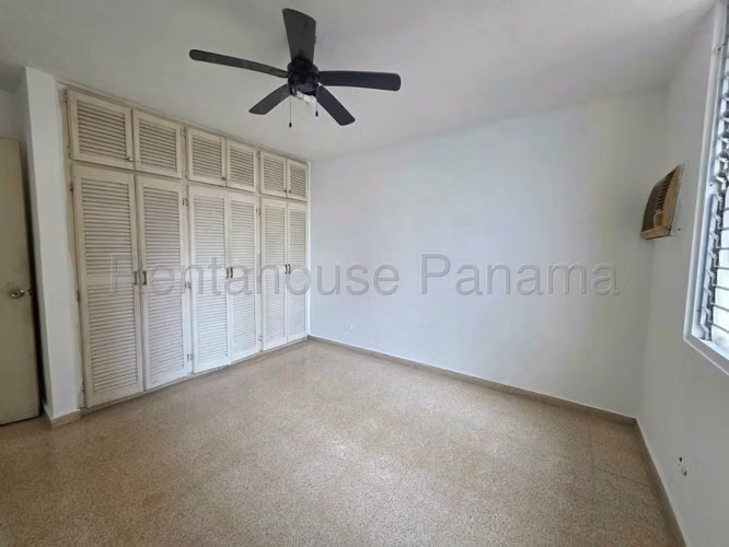 Vendo Apartamento de 201m2 en Marbella La Concha 26-7052SRZ - Imagen 15