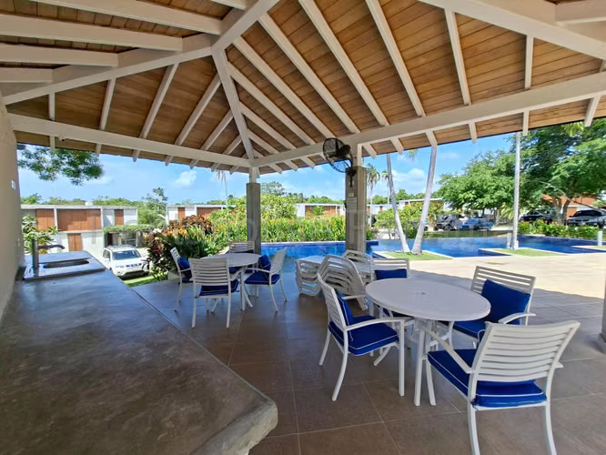 Alquilo Apartamento de 221.61m2 en San Carlos Las Islas Punta Barc 27-1463SRZ