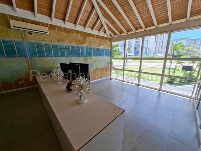 Alquilo Apartamento de 221.61m2 en San Carlos Las Islas Punta Barc 27-1463SRZ