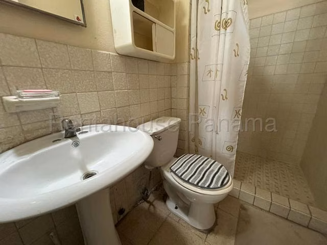 ALQUILER DE APARTAMENTO EN OBARRIO - Imagen 6