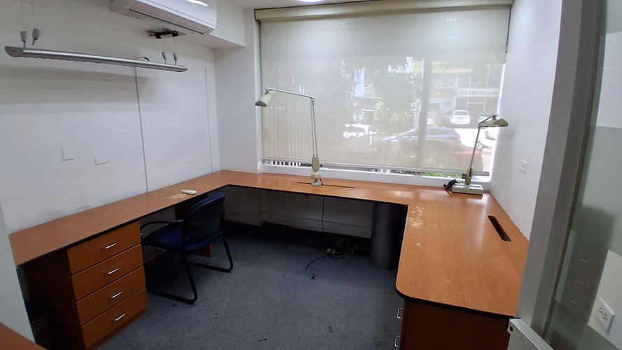 Oficina Marbella, 80mts, 1 estacionamiento, $1,300 - Imagen 6