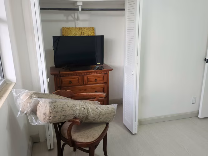 Melissa Foster Luxury Alquila Acogedor Apartamento en Clayton Papaya MFR2141