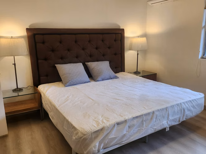 Melissa Foster Luxury Alquila Acogedor Apartamento en Clayton Papaya MFR2141