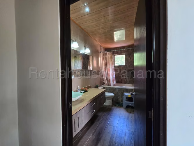 Venta de Casa en Juan Diaz Casa Valle de Anton NS - Imagen 16