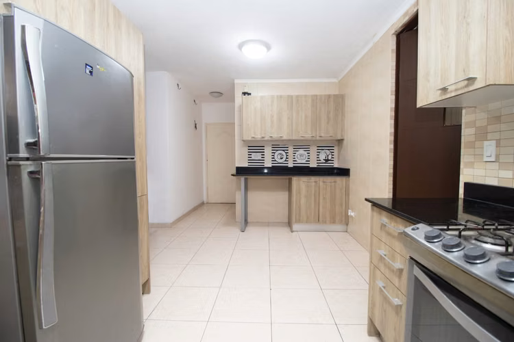 $1,900 EN PUNTA PACIFICA ALQUILO O VENDO $315,000 APARTAMENTO SEMIAMOBLADO RECIEN REMODELADO - Imagen 5