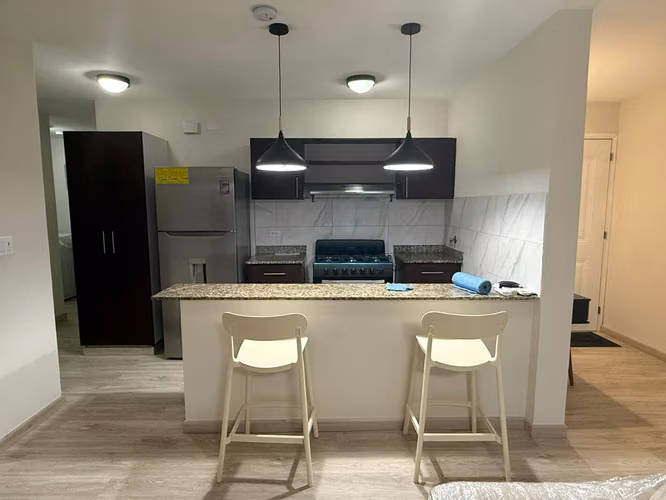 Melissa Foster Luxury Alquila Moderno Apartamento Renovado en El Cangrejo MFR2142