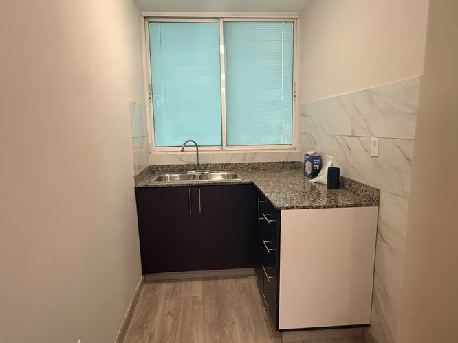 Melissa Foster Luxury Alquila Moderno Apartamento Renovado en El Cangrejo MFR2142