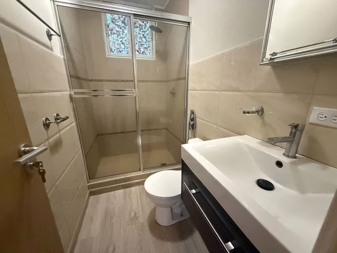 Melissa Foster Luxury Alquila Moderno Apartamento Renovado en El Cangrejo MFR2142