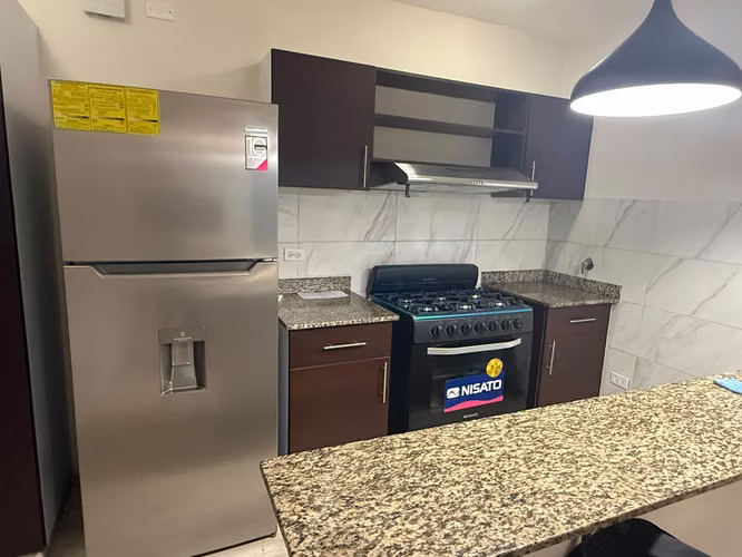 Melissa Foster Luxury Alquila Moderno Apartamento Renovado en El Cangrejo MFR2142