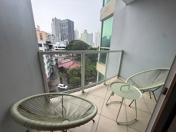 Melissa Foster Luxury Alquila Moderno Apartamento Renovado en El Cangrejo MFR2142