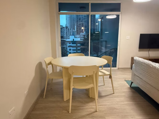 Melissa Foster Luxury Alquila Moderno Apartamento Renovado en El Cangrejo MFR2142