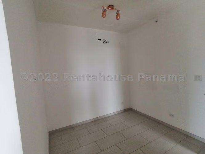 Se Vende Apartamento en San Francisco LA24-5889