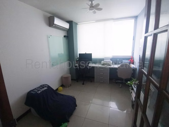 Se Vende Apartamento en San Francisco LA25-9233