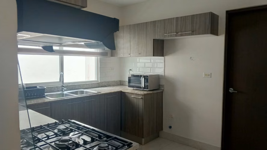 Casa amoblada en alquiler en PH Rolling Hills, Costa Verde - Imagen 6