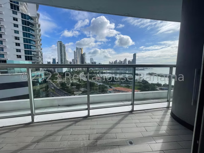 Venta Apartamento 231 m² Frente al Mar | Avenida Balboa