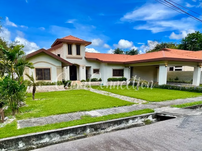 SE ALQUILA CASA FULL AMOBLADA EN EXCLUSIVO RESIDENCIAL CERCA DEL FEDERAL MALL-DAVID