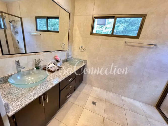 SE ALQUILA CASA FULL AMOBLADA EN EXCLUSIVO RESIDENCIAL CERCA DEL FEDERAL MALL-DAVID