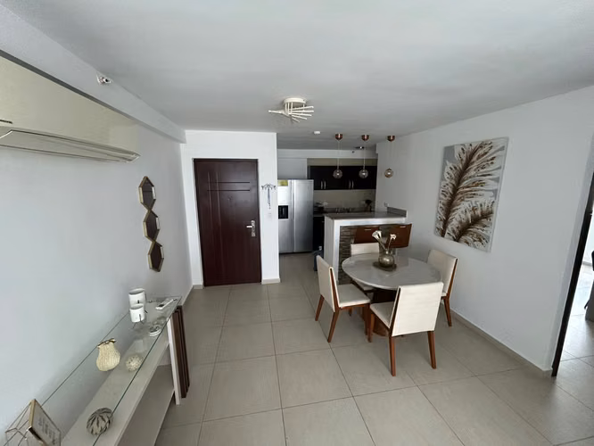 Moderno Apartamento amoblado en alquiler – Cerca del Parque Omar - Imagen 2
