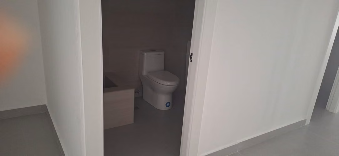 FOR RENT SE ALQUILA BODEGA JUAN DIAZ ATRAS DE MERTO PARK