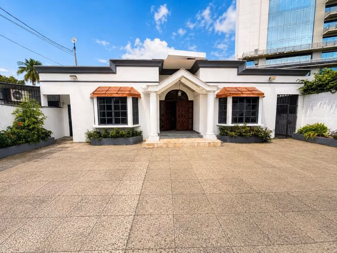 Casa comercial en alquiler o venta San francisco
