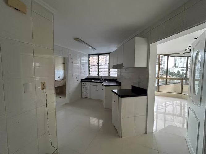 Apartamento en Venta – PH Tower One, Marbella - Imagen 5