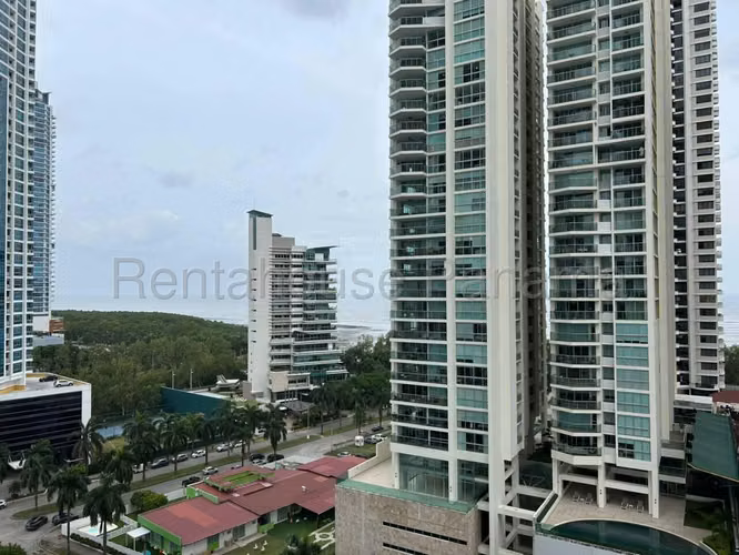 VENDO Apartamento en Ph MIRADOR en Costa del Este. 200m2