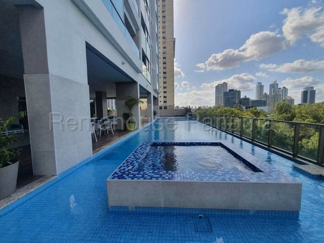 VENDO Apartamento en Ph MIRADOR en Costa del Este. 200m2
