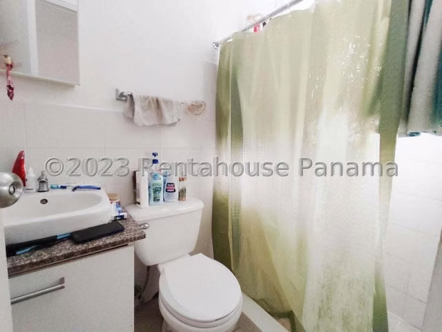 Venta Casa duplex en Brisas del Golf 23MAM9188