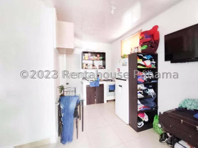 Venta Casa duplex en Brisas del Golf 23MAM9188
