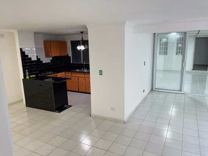 ALQUILER- ¡OPORTUNIDAD EN CHANIS! CASA TIPO DÚPLEX CON USO COMERCIAL - Imagen 13