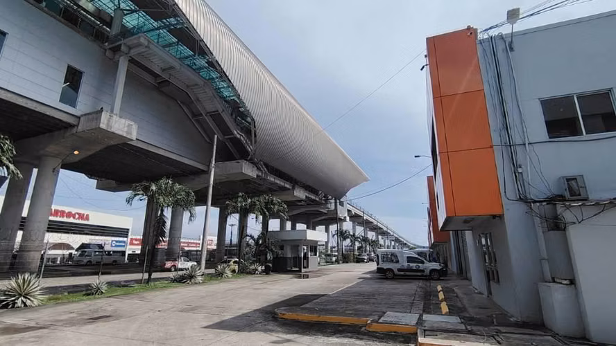Commercial warehouse/office for rent