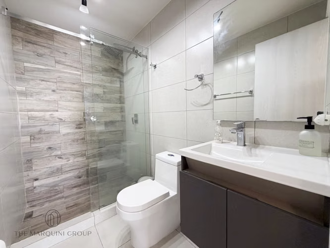 Alquiler de Apartamento Amoblado en Coco del Mar - Imagen 8