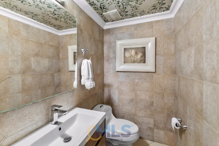 Apartamento en Planta Baja en Courtyard Residences PH Embassy Club - Imagen 10