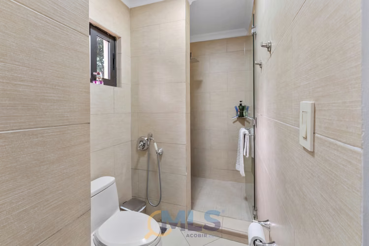 Apartamento en Planta Baja en Courtyard Residences PH Embassy Club - Imagen 14