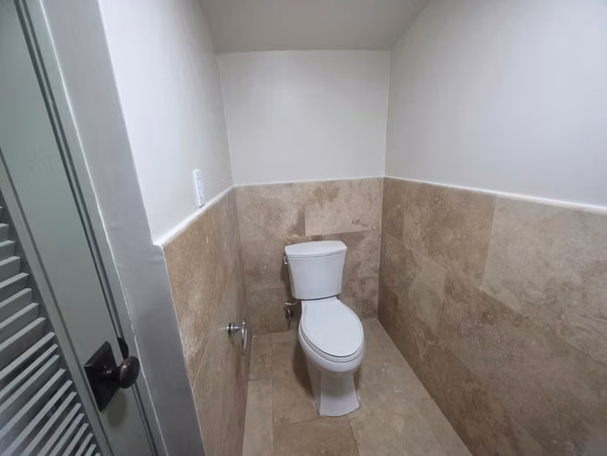 Alquilo espectacular apartamento remodelado en Casco Antiguo - Imagen 11