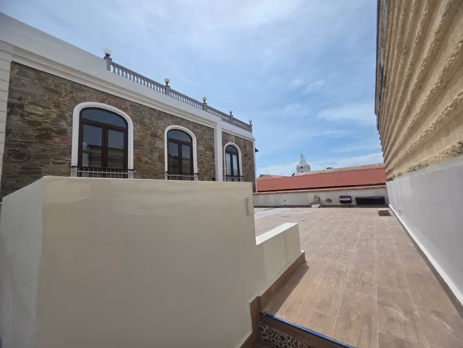Alquilo espectacular apartamento remodelado en Casco Antiguo - Imagen 16