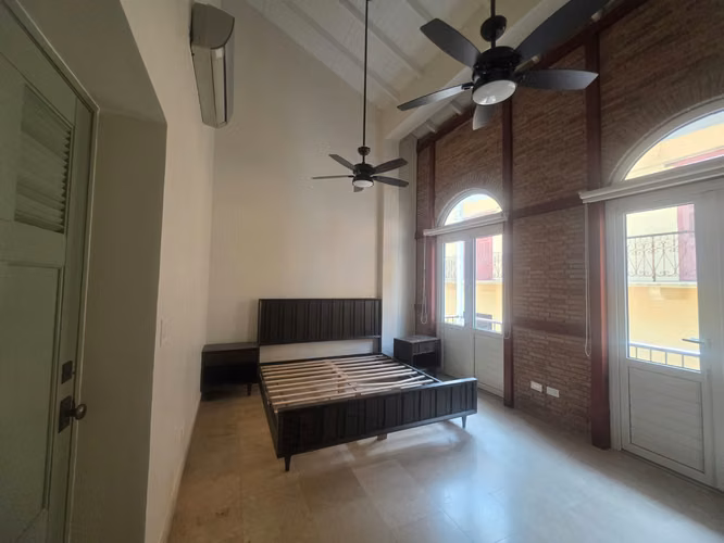 Alquilo espectacular apartamento remodelado en Casco Antiguo - Imagen 10