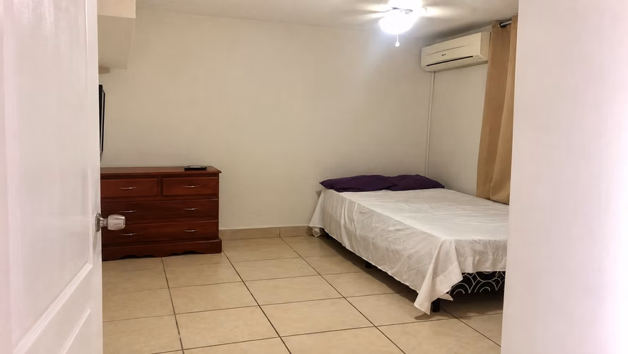 Apartamento en Carrasquilla I con balcon y ubicación estratégica