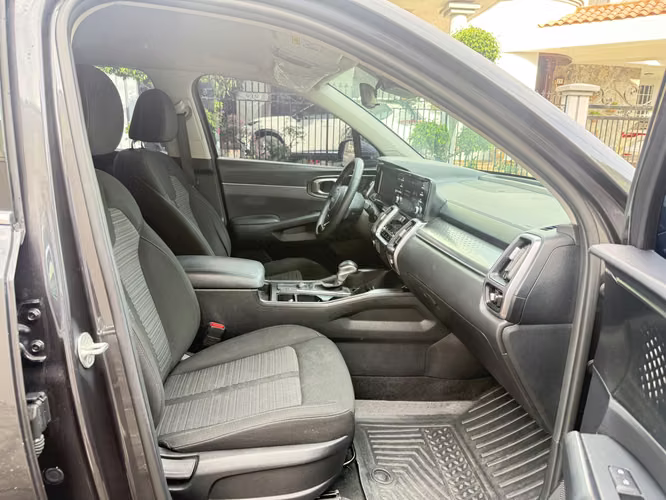Kia Sorento 2024 a solo $25,900 Negociable - Imagen 9