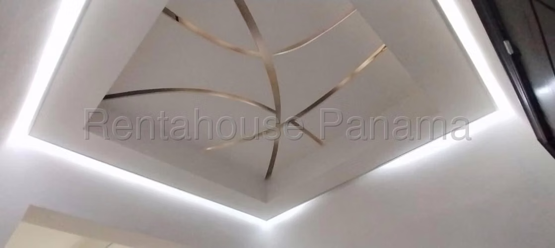 Vendo Casa en Brisas Del Golf LC26-6556