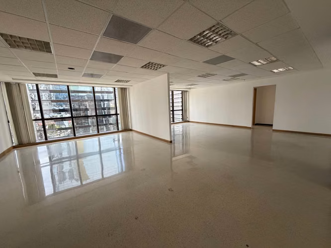 Piso Completo de Oficinas en Alquiler en Calle 50 | 938 m² - Imagen 10