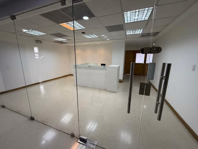 Piso Completo de Oficinas en Alquiler en Calle 50 | 938 m² - Imagen 1