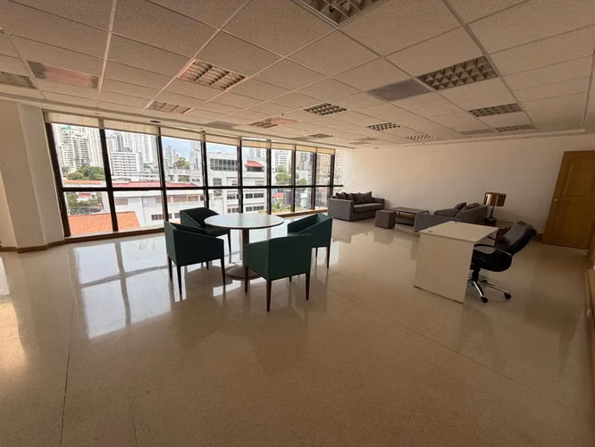 Piso Completo de Oficinas en Alquiler en Calle 50 | 938 m² - Imagen 4