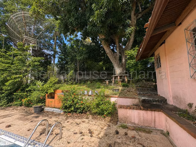 Se Vende Casa en Altos del Golf MDV27-2041