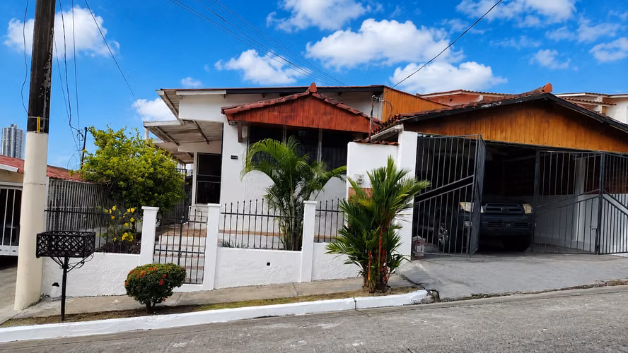 VENTA DE CASA EN CONDADO DEL REY