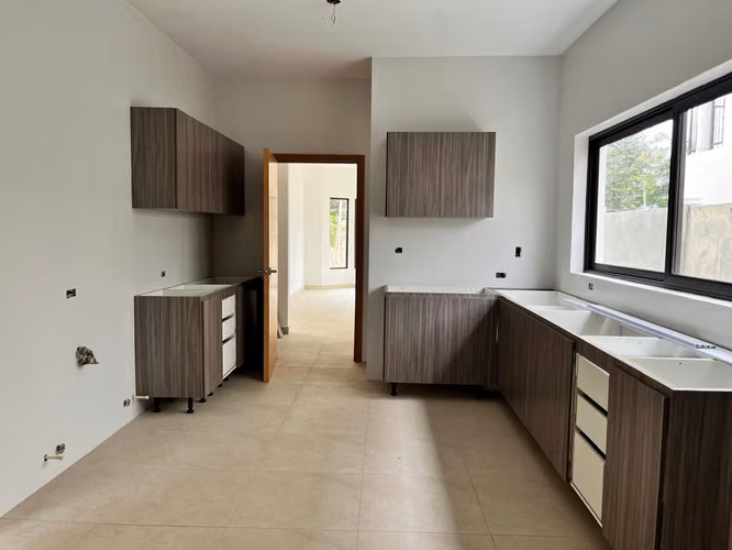 CASA EN VENTA EN CLAYTON VILLAGE | 3 RECÁMARAS + ESTUDIO