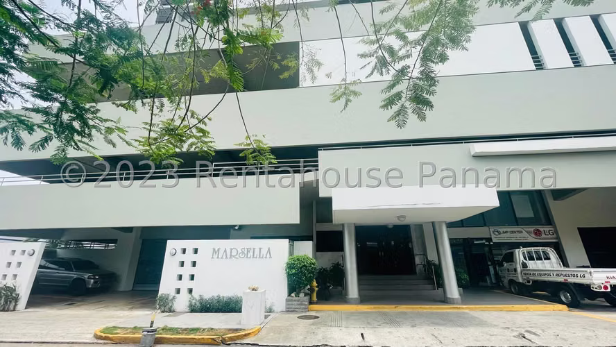 Apartamento en venta en Marbella - P.H. Marsella 27YCG2103