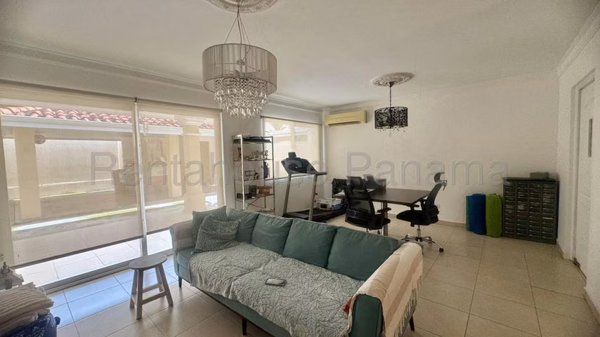 Venta de Casa en Brisas del Golf