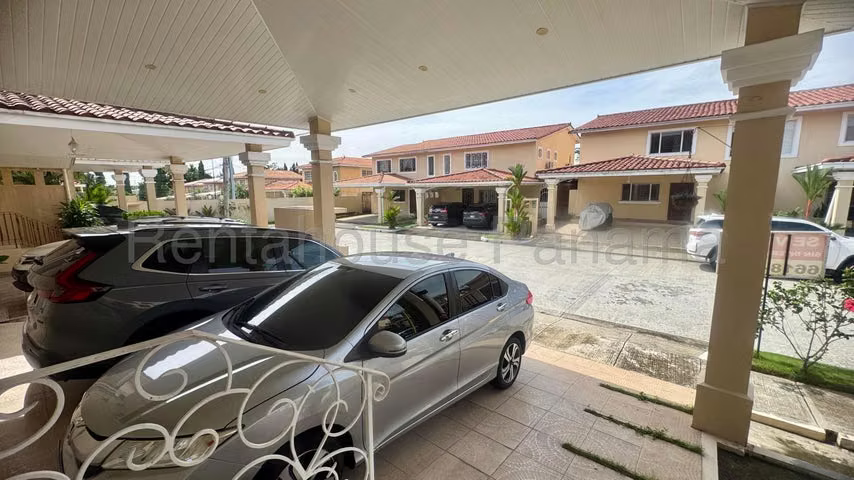 Venta de Casa en Brisas del Golf