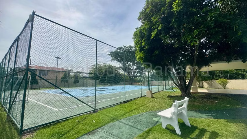 Venta de Casa en Brisas del Golf